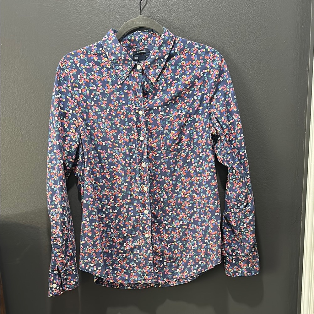 GAP floral Button Down Shirt Boyfriend Fit